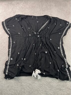 Raviya Women's Black Embroidered Tunic with Tassels, Size Small